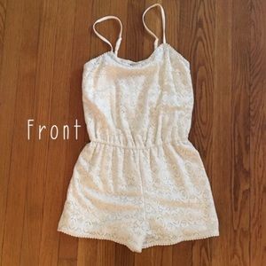 Mossimo cream lace romper size small
